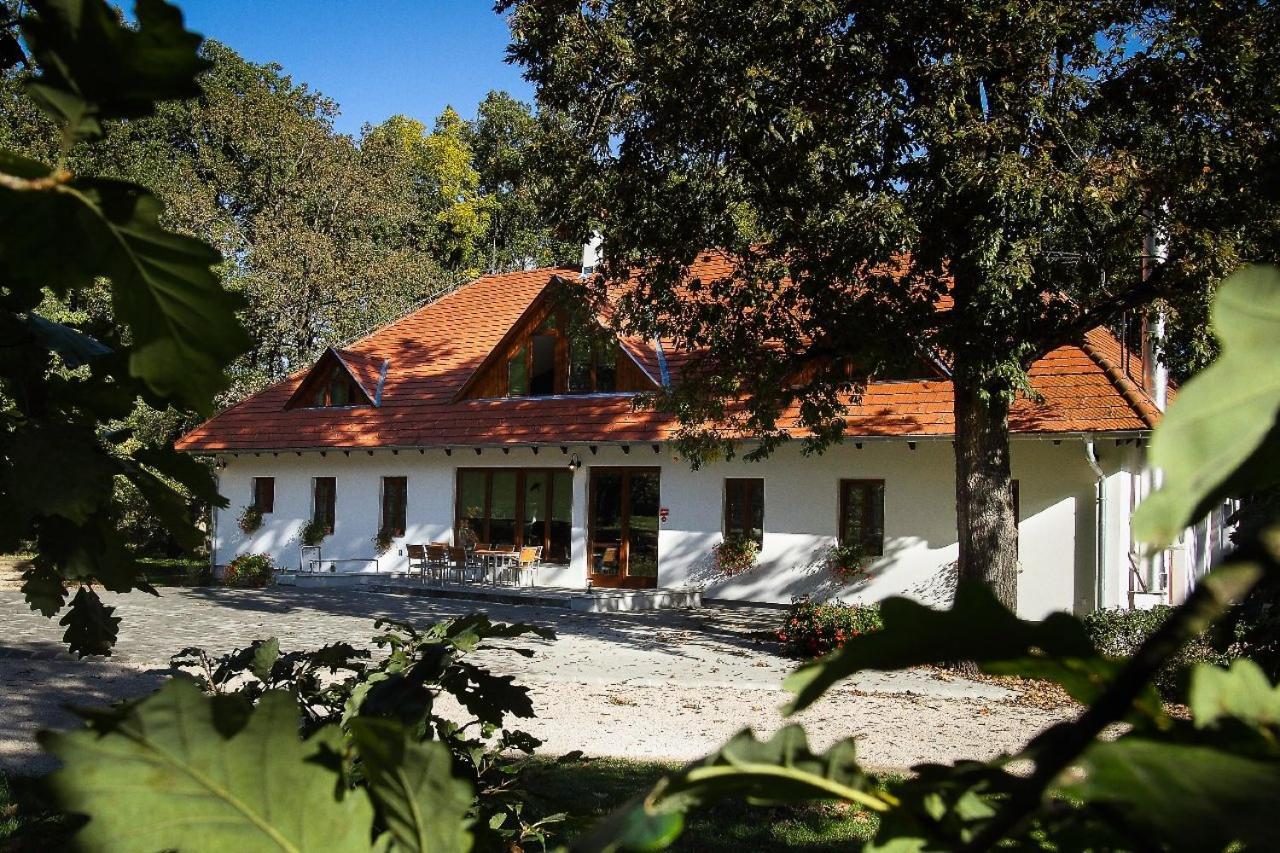 Hódoséri Vadászház Bakonyszentlaszlo Exterior foto